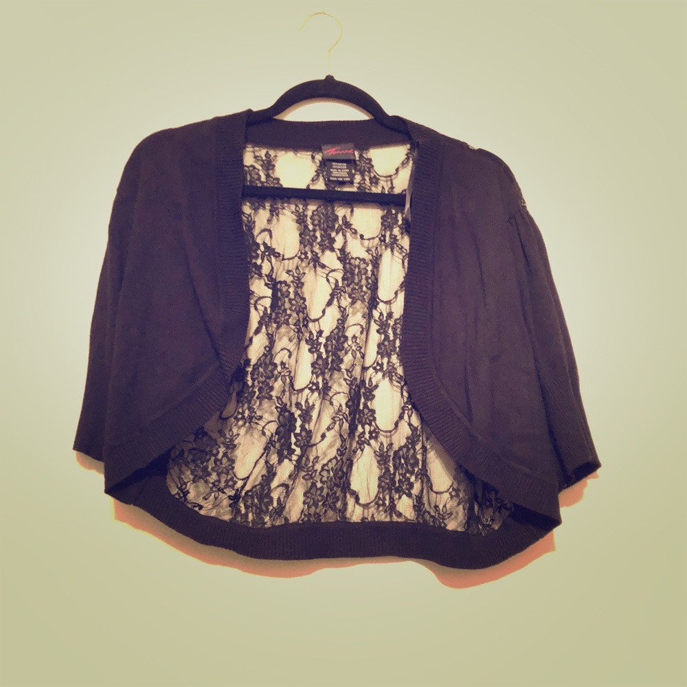 Shrug black lace